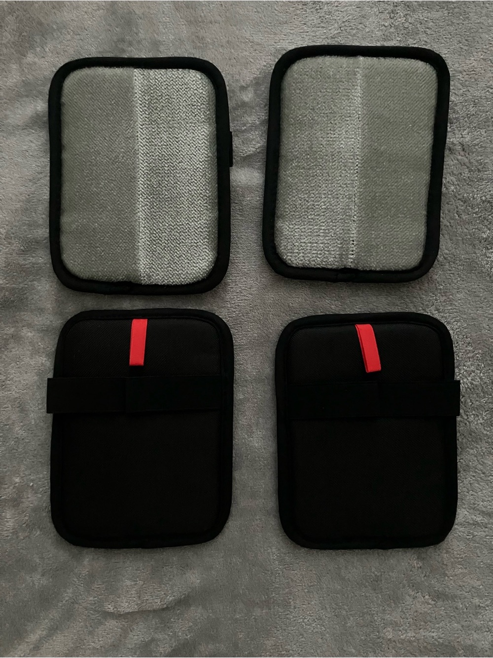 NWOT Four Pet Hair Gloves